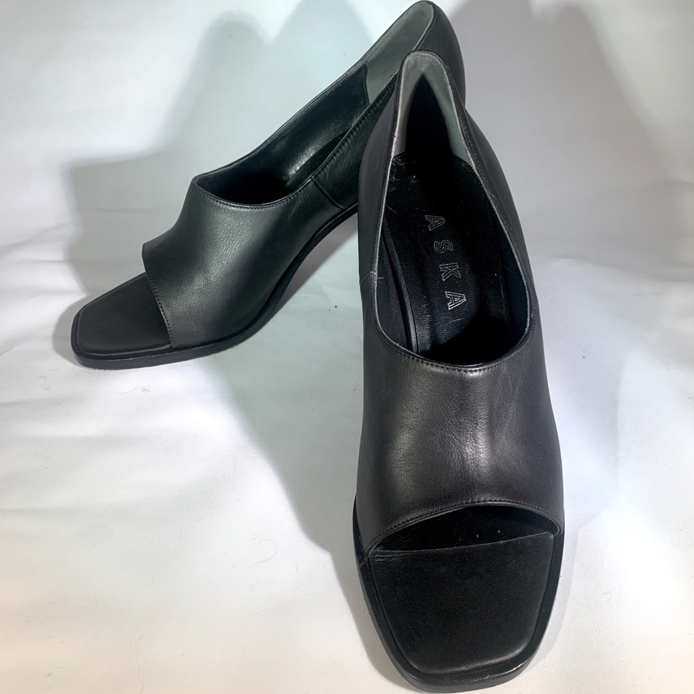Black Aska Open Toed High Heels - Marley